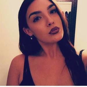 Meet your Posher, Sabrina